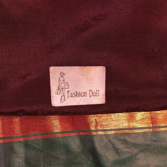 Unique Vintage Handbag with Ottoman Design - Picture 4 of 4